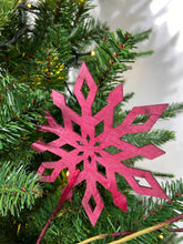 Load image into Gallery viewer, Red Wooden Snowflake Pick